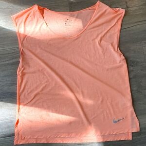 SALE💥Nike, M, peach